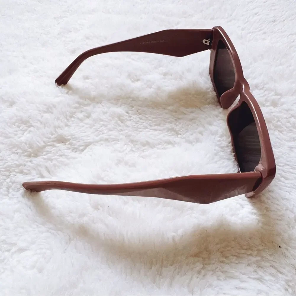 Lily Mauve Rectangular Sunglasses